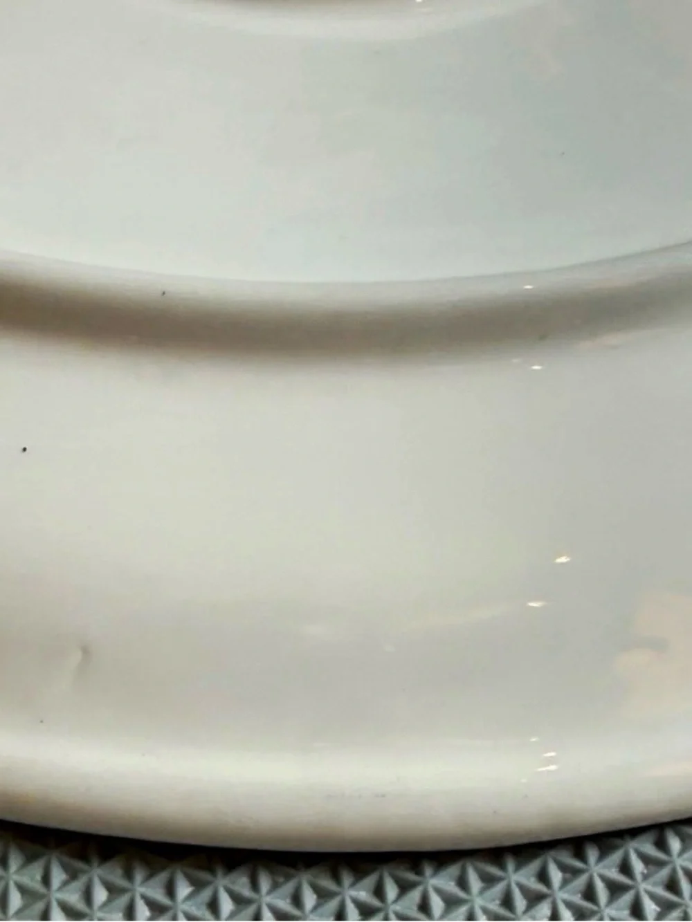 RARE! Set of 2 Pier 1 Pomegranate Dinner Plates Made in Italy 11.25”